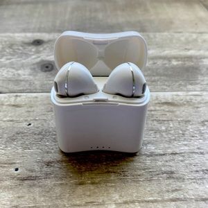 wireless earbuds!